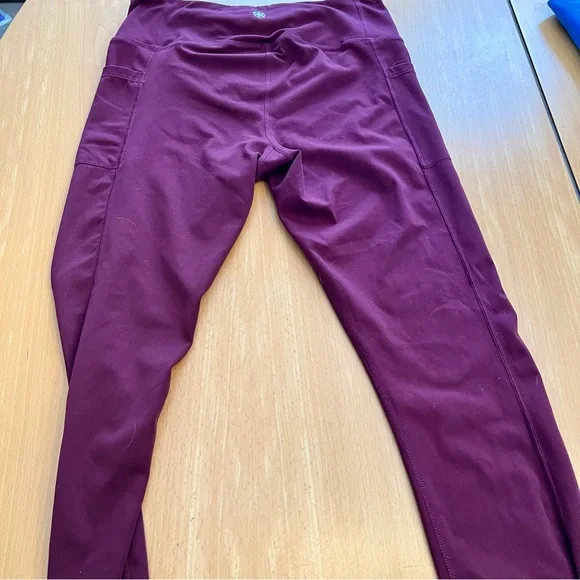 Leggings Pack! Brands: Gaiam, Beyond Yoga, Calvin Klein, Aerie. Sizes are S/M - Picture 8 of 16